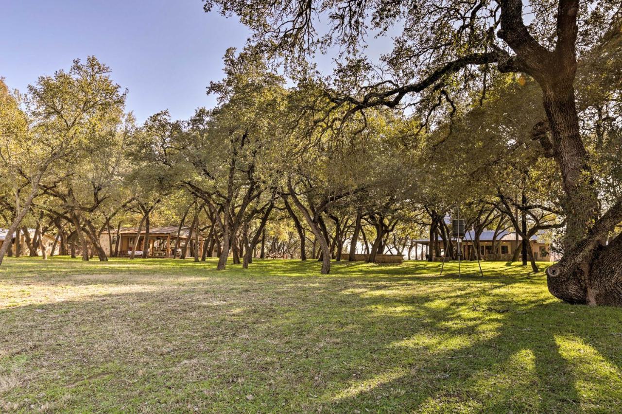 Blanco Riverfront Historic Home, 3 Mi To Downtown! Buitenkant foto